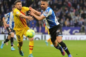 赛后体能课后；比利亚雷亚尔队长鼓劲备战西甲；球迷炸锅；资深球员宣示担当的简单介绍-九游会j9